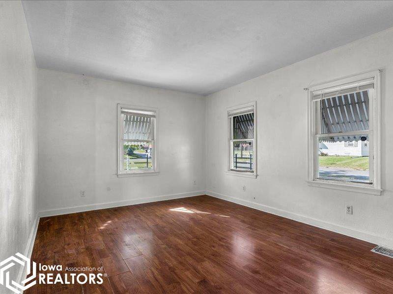 Burlington, IA 52601,2100 Burlington Ave