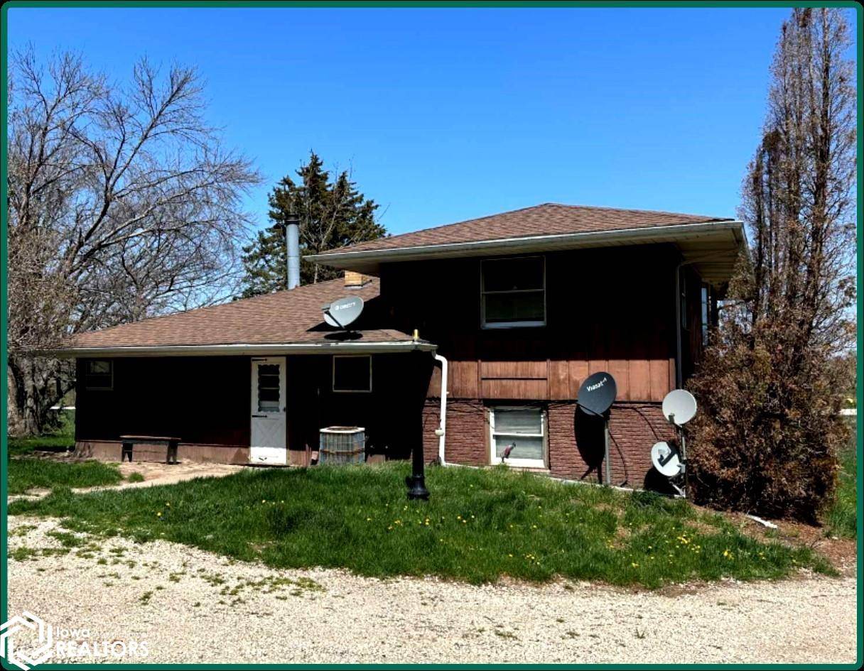 Tipton, IA 52772,946 220th St