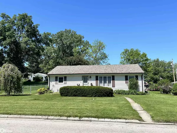 412 N Spruce St, Creston, IA 50801