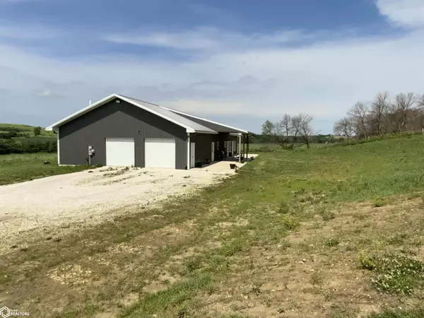 2184 Vernon Voss Rd, Denison, IA 51442