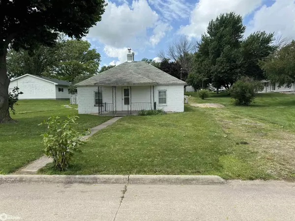 717 S 13th St, Clarinda, IA 51632