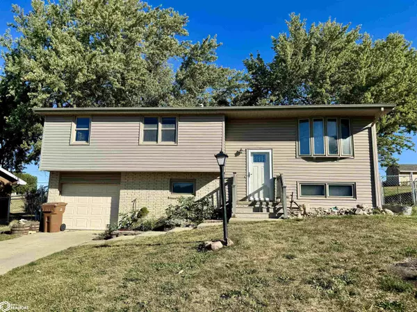 Audubon, IA 50025,1004 Grandview Dr