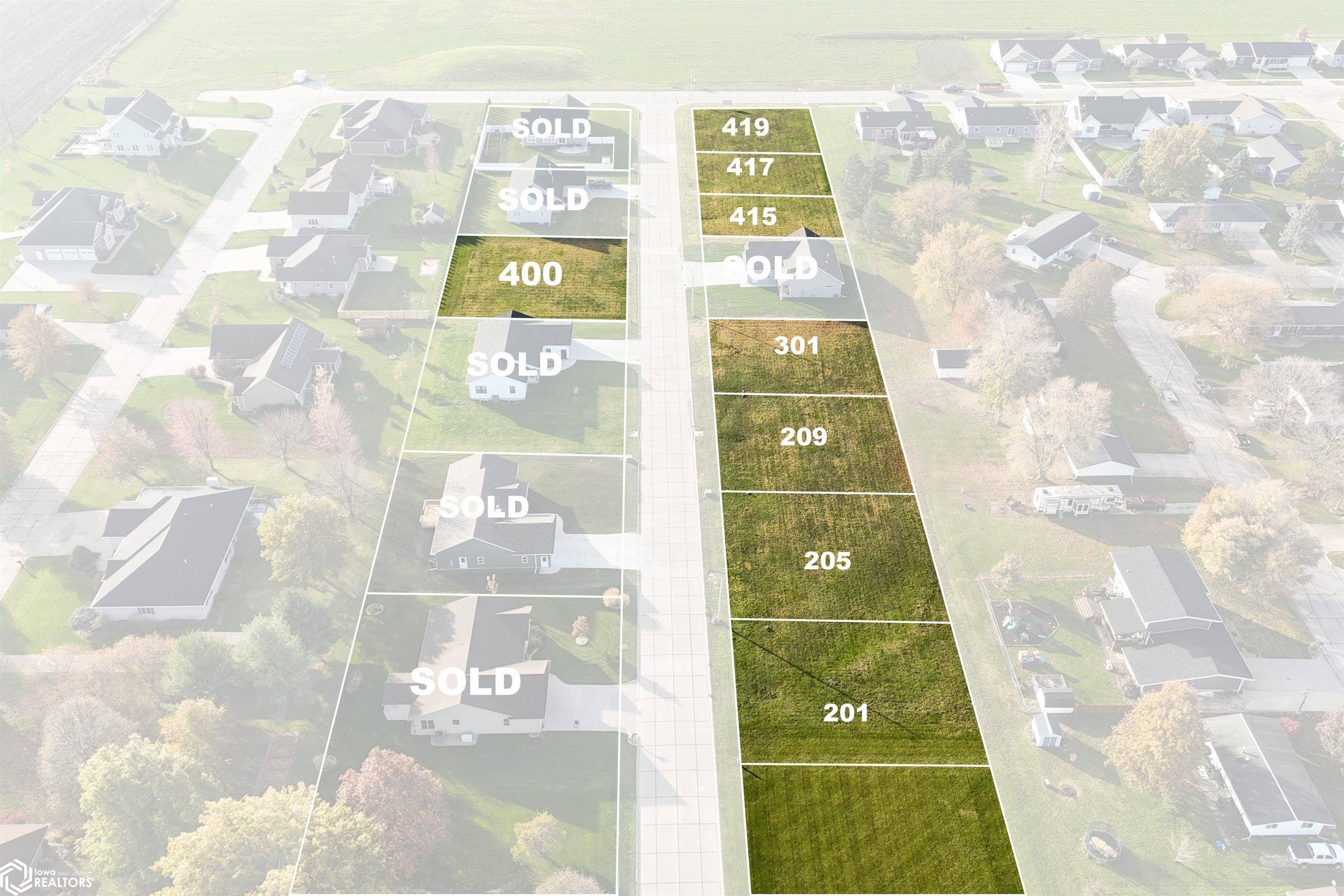 301 Laci Dru Dr, Mediapolis, IA 52637