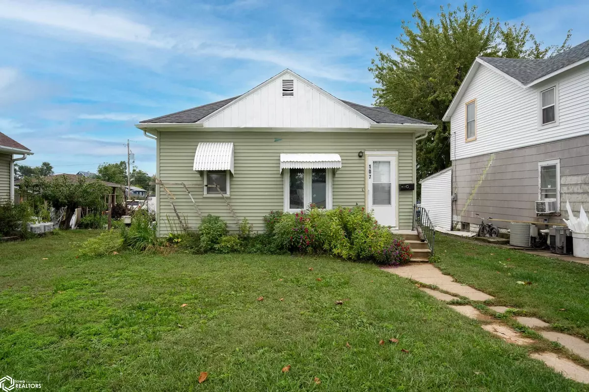 Marshalltown, IA 50158,107 N 9th Ave