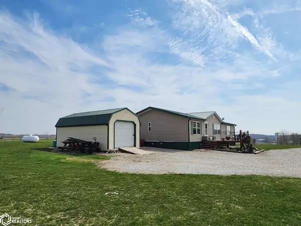 Chariton, IA 50049,21393 415th St