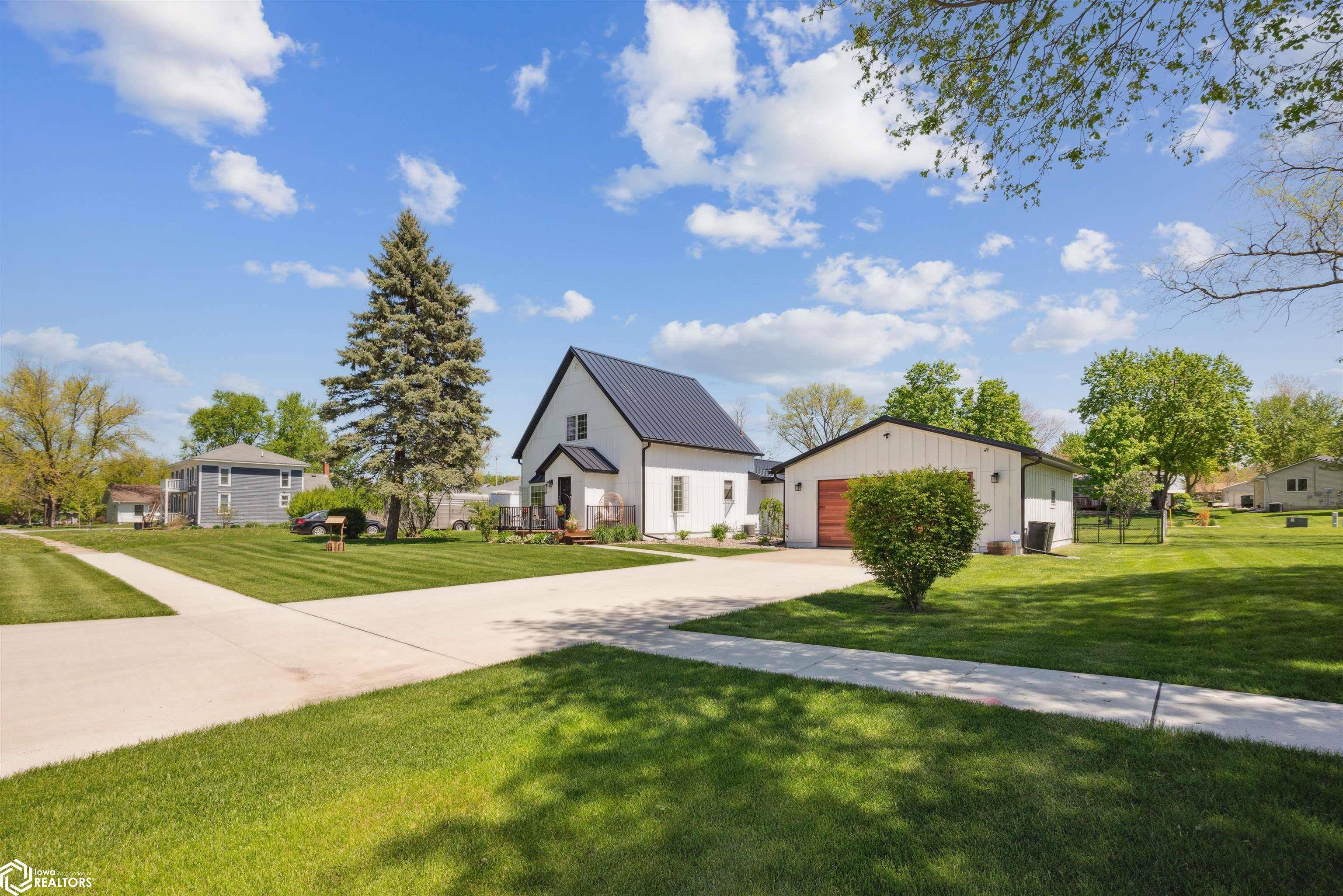 Roland, IA 50236,314 S Cottonwood St