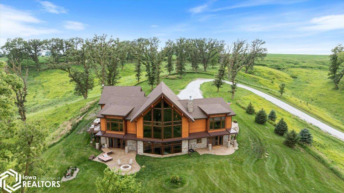 2952 Easton Trl, Woodbine, IA 51579