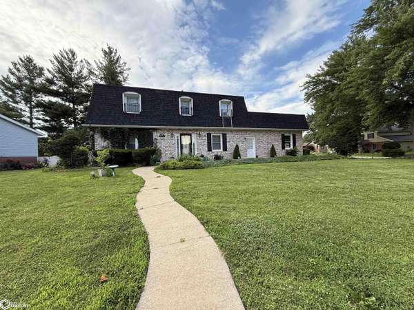 2900 Garden Ave, Burlington, IA 52601