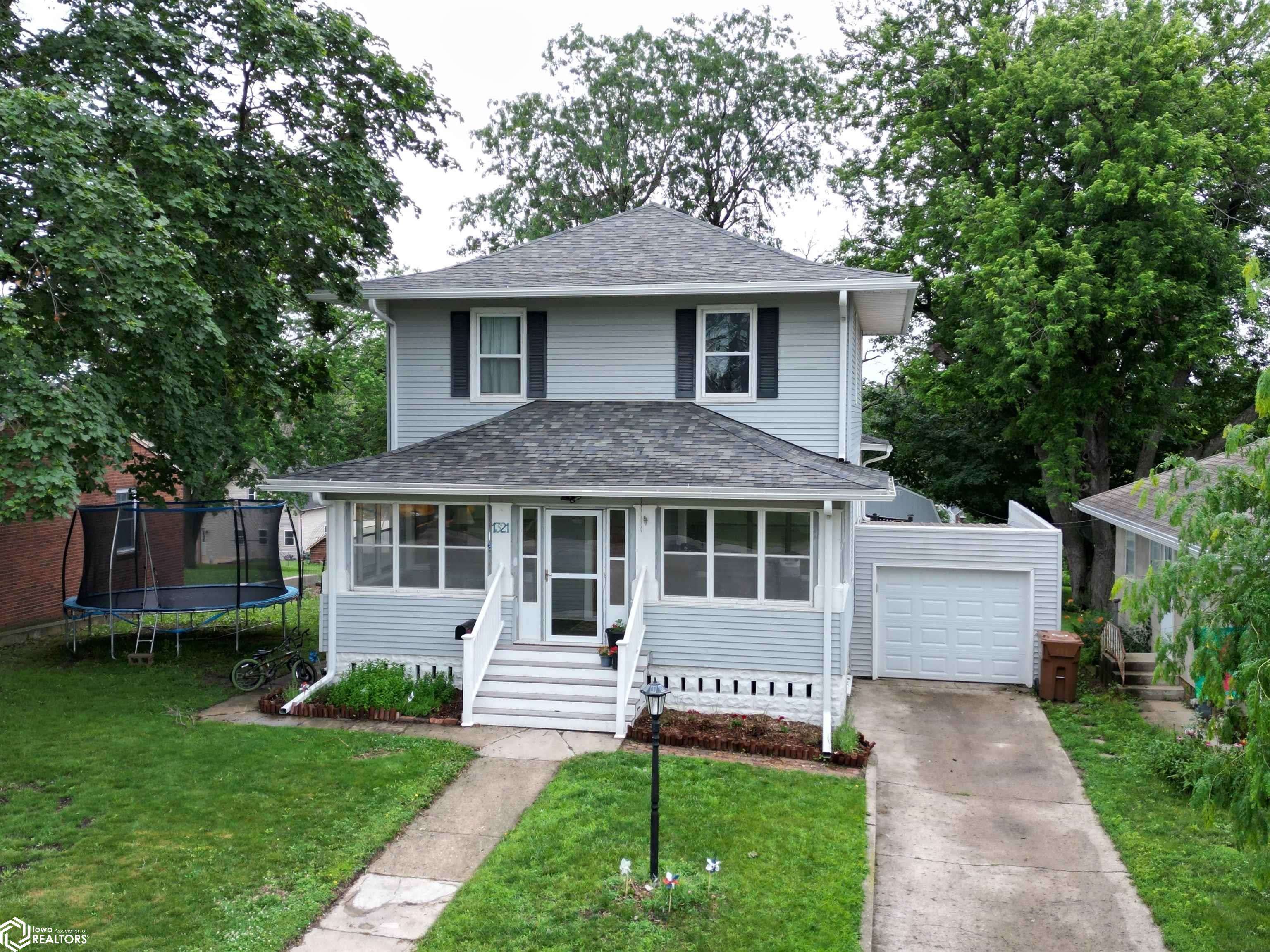 1321 N Main St, Carroll, IA 51401