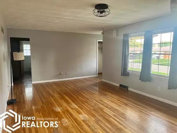 Mount Pleasant, IA 52641,505 S Pine St