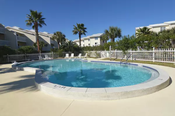 Navarre, FL 32566,1440 Paradise Point Drive  #UNIT 7