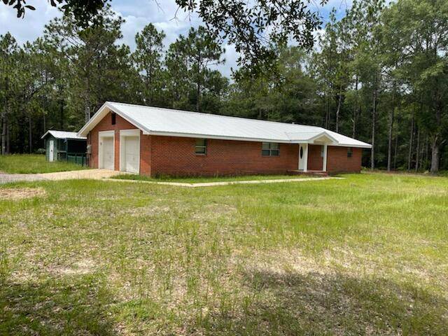 608 Highway 90 Highway, Holt, FL 32564