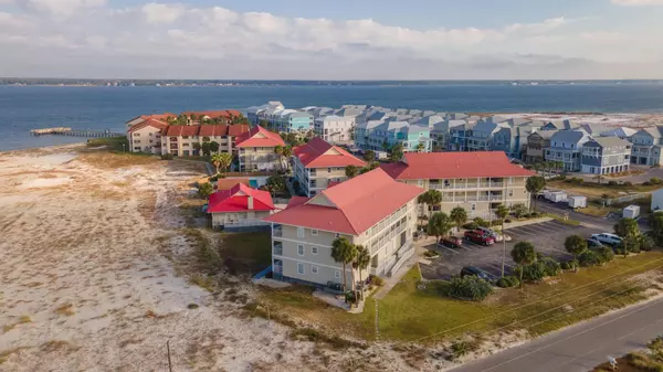 Navarre, FL 32566,7476 Sunset Harbor Drive  #APT 421