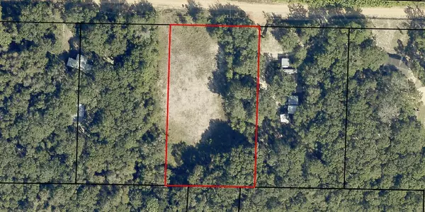 8242 Nuthatch Road,  Navarre,  FL 32566