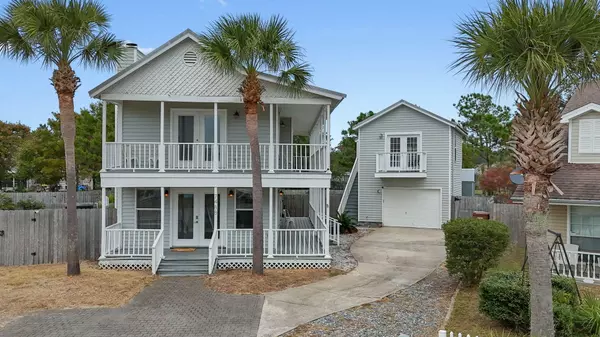 7488 Harvest Village Court, Navarre, FL 32566