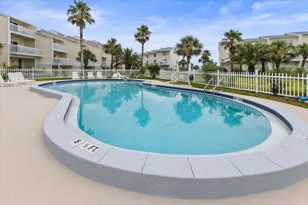 Navarre, FL 32566,1440 Paradise Point Drive  #8