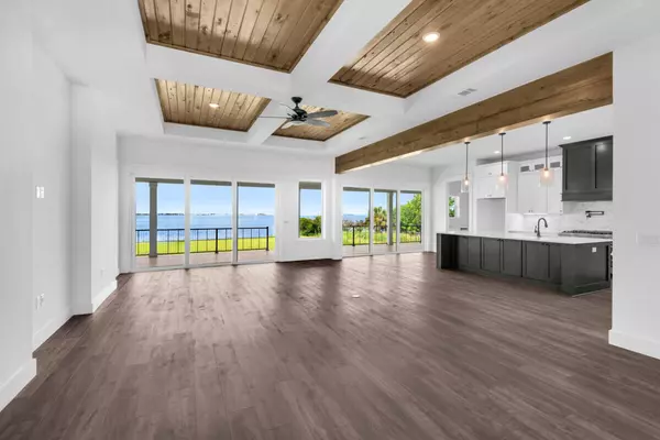Navarre, FL 32566,7687 N Shores Drive