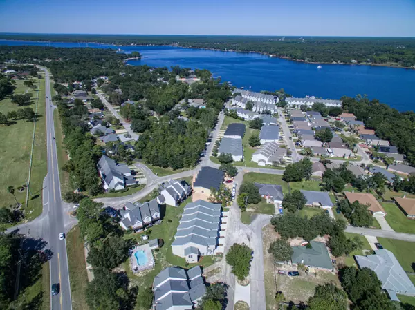 2893 Leahs Lane, Navarre, FL 32566