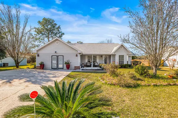 2165 Rosewood Drive, Navarre, FL 32566