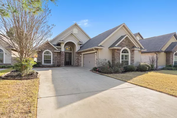 5343 Woodlake Trace, Gulf Breeze, FL 32563