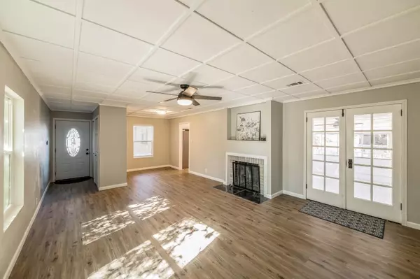 Pensacola, FL 32507,310 S 1st St