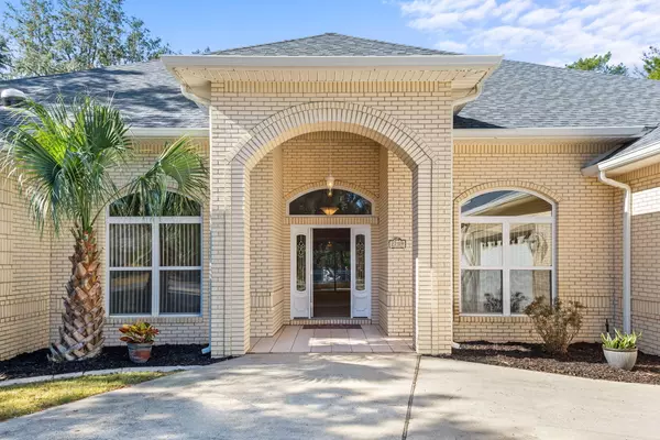 2739 Muirfield Drive, Navarre, FL 32566