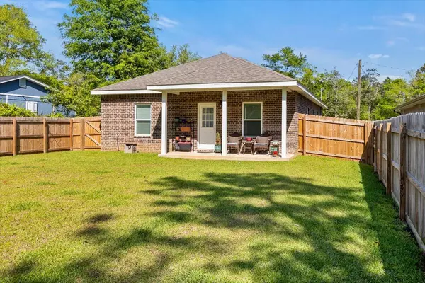 Milton, FL 32583,3329 Bonfire Drive