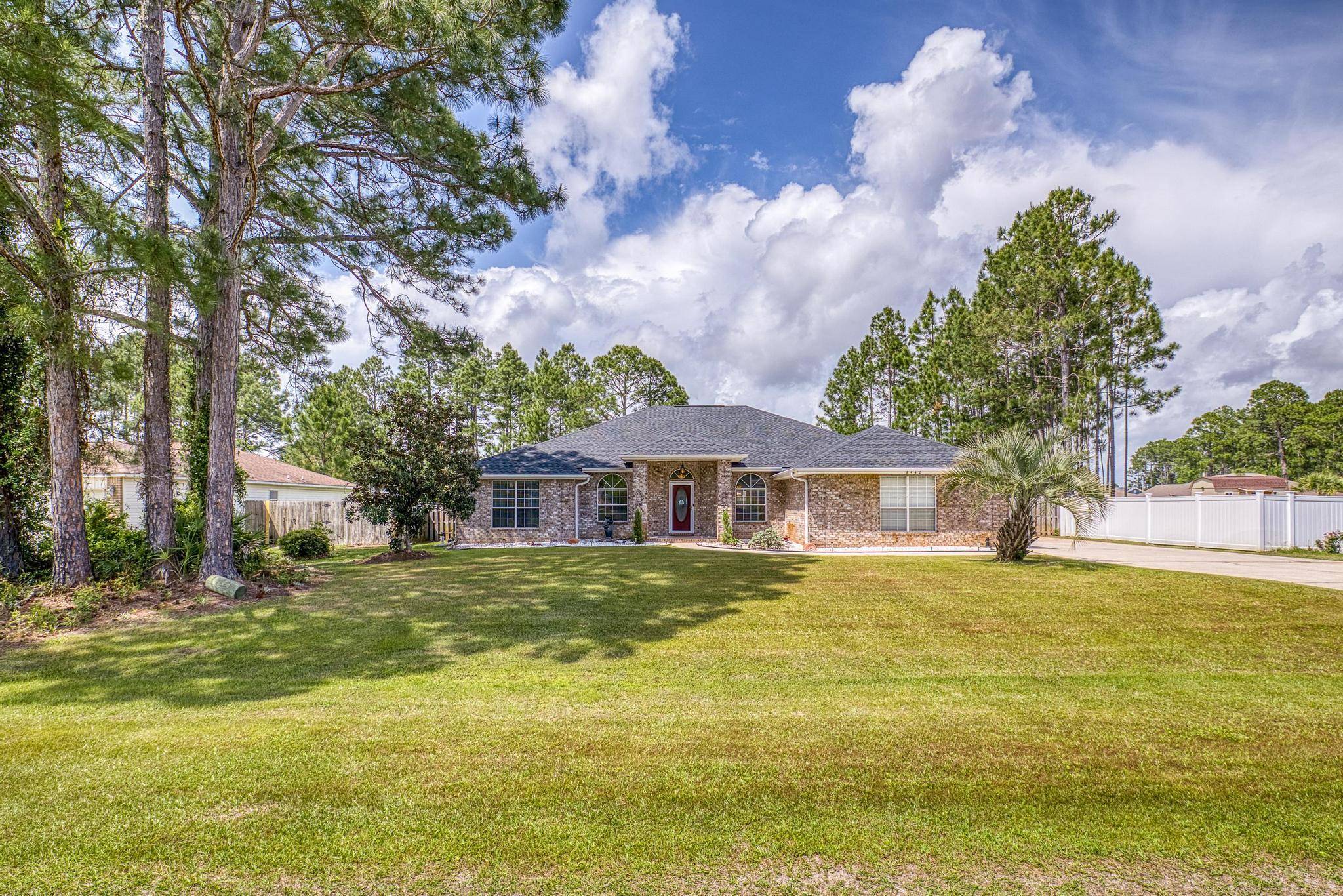 7442 Woodmont Road,  Navarre,  FL 32566