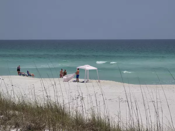 Navarre, FL 32566,8173 Gulf Boulevard  ## UT-6