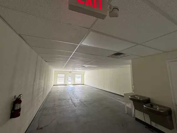 4645 GULF BREEZE PKWY #F, Gulf Breeze, FL 32563