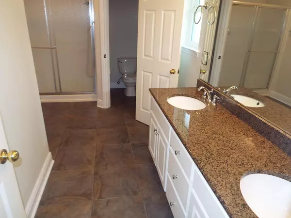 Navarre, FL 32566,2483 Heritage Circle