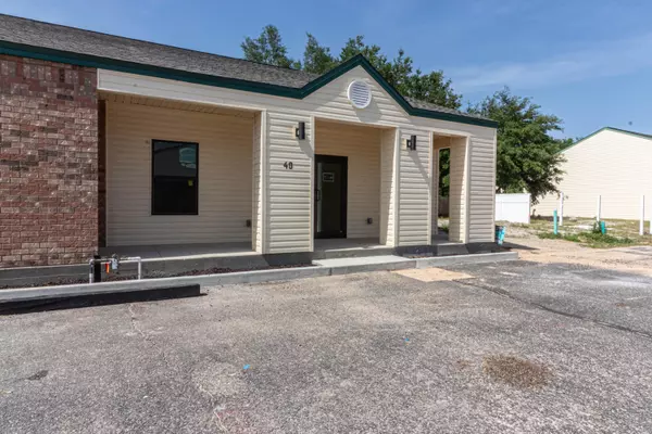 7552 Navarre Parkway  #UNIT 40, Navarre, FL 32566