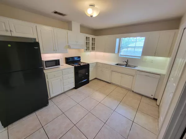 Navarre, FL 32566,7400 Frankfort Street