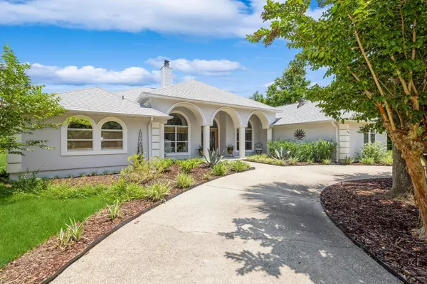 2808 Pga Boulevard, Navarre, FL 32566