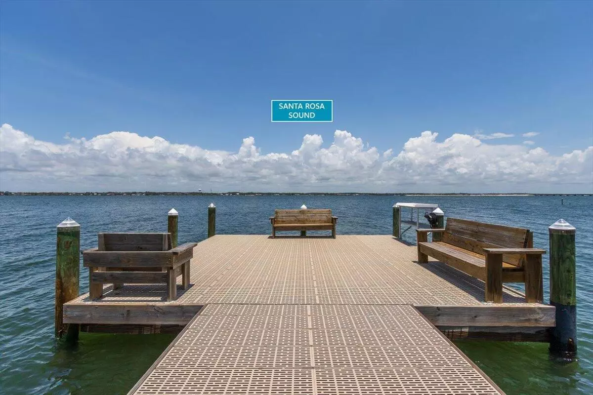 Navarre, FL 32566,1440 Paradise Point Drive  #13