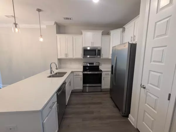 Navarre, FL 32566,7151 Majestic Boulevard