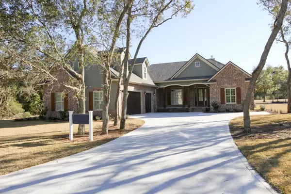 2938 Pga Boulevard, Navarre, FL 32566