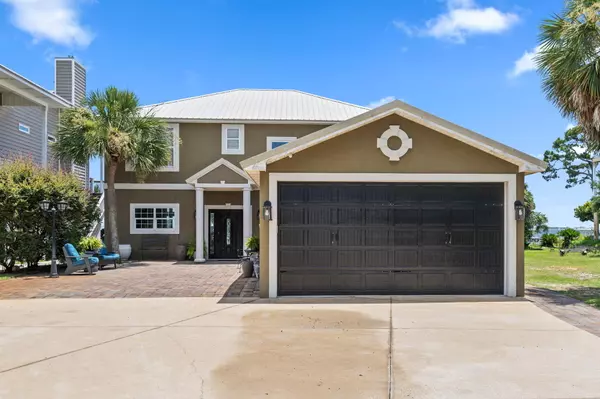 8209 Pompano Street, Navarre, FL 32566