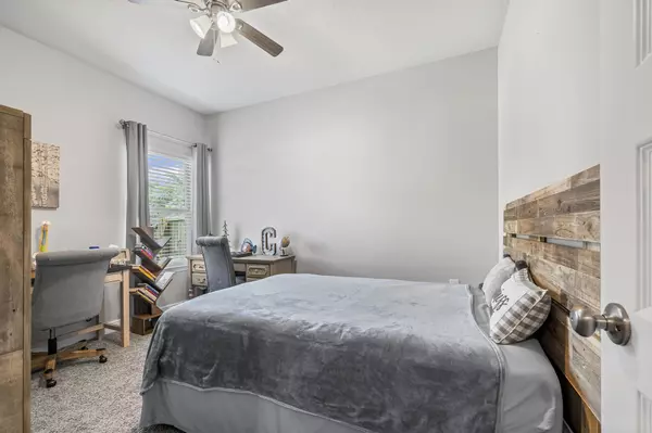 Pace, FL 32571,5375 Red Shoulder Road