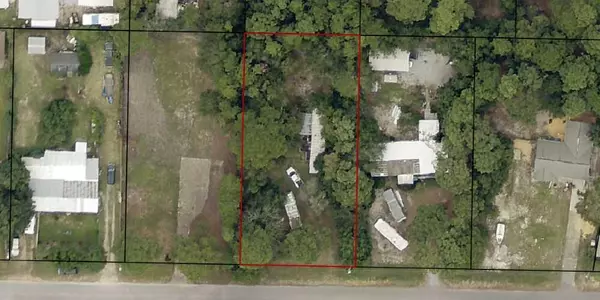 8392 Tavira Street, Navarre, FL 32566