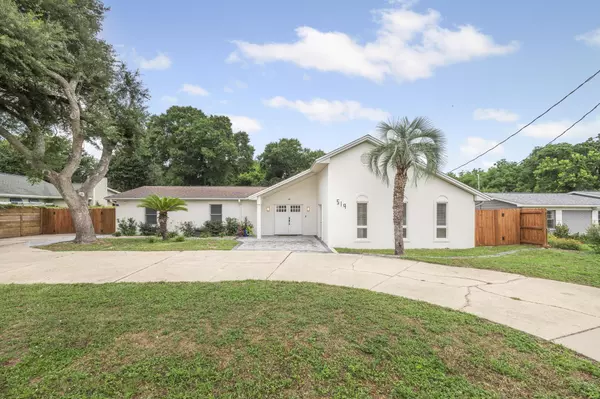 519 Kelly Street, Destin, FL 32541