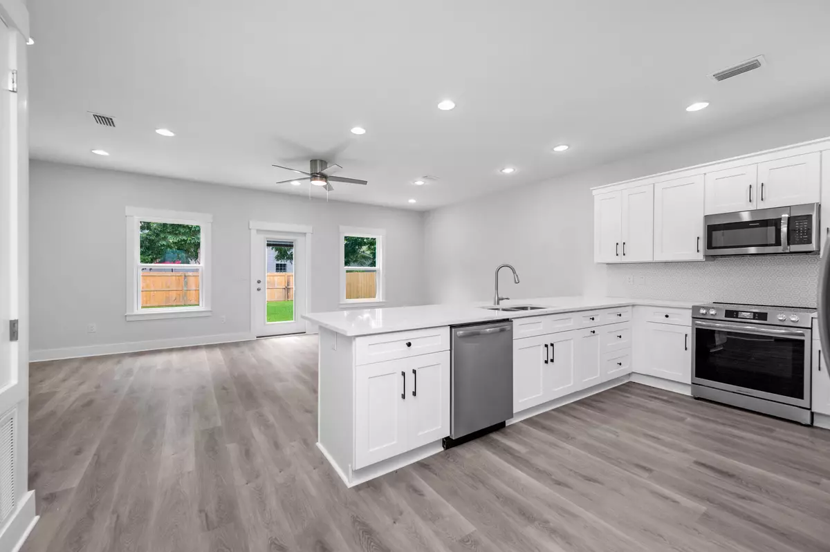 Fort Walton Beach, FL 32548,30 NE Harbeson Avenue #A