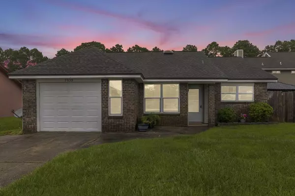 1833 Hunters Path, Fort Walton Beach, FL 32547