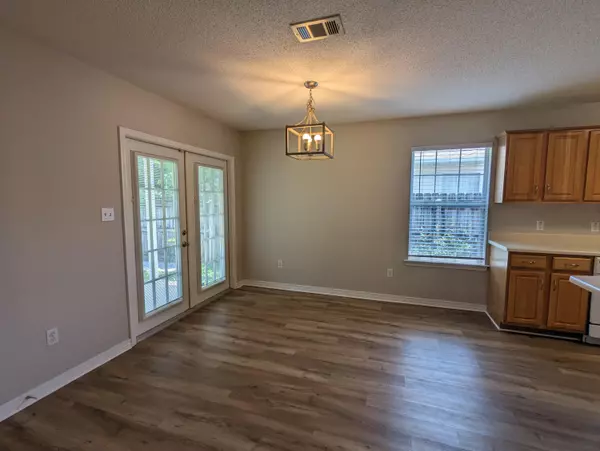 Fort Walton Beach, FL 32547,1812 Brick Circle