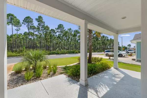 Gulf Breeze, FL 32563,6364 Forest Bay Avenue