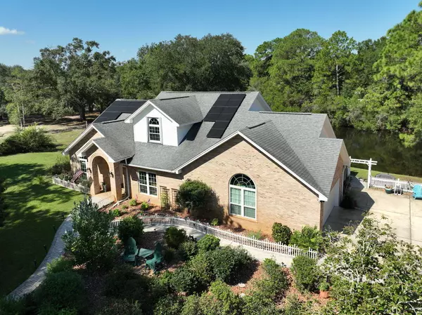 Milton, FL 32583,7232 BAYSHORE Drive