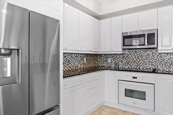 Navarre, FL 32566,8501 Gulf Blvd Boulevard  #14F