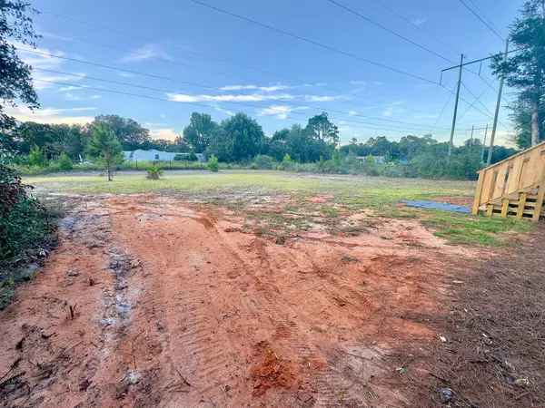 Gulf Breeze, FL 32563,5868 Senate Court