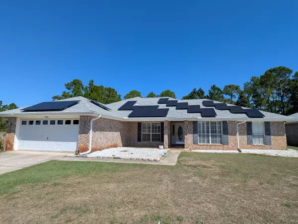 9708 Parker Lake Circle, Navarre, FL 32566