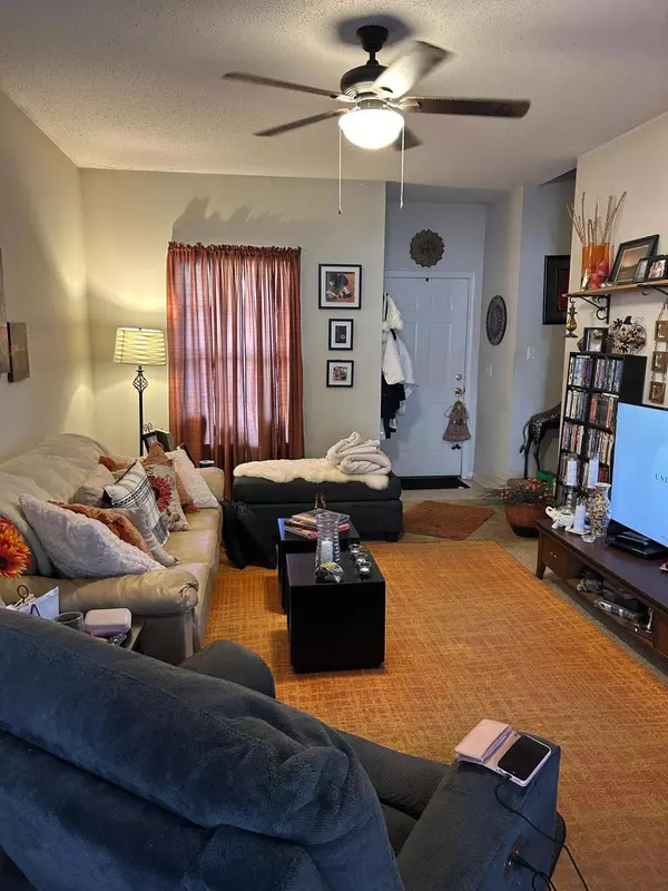 Navarre, FL 32566,6643 Water Street